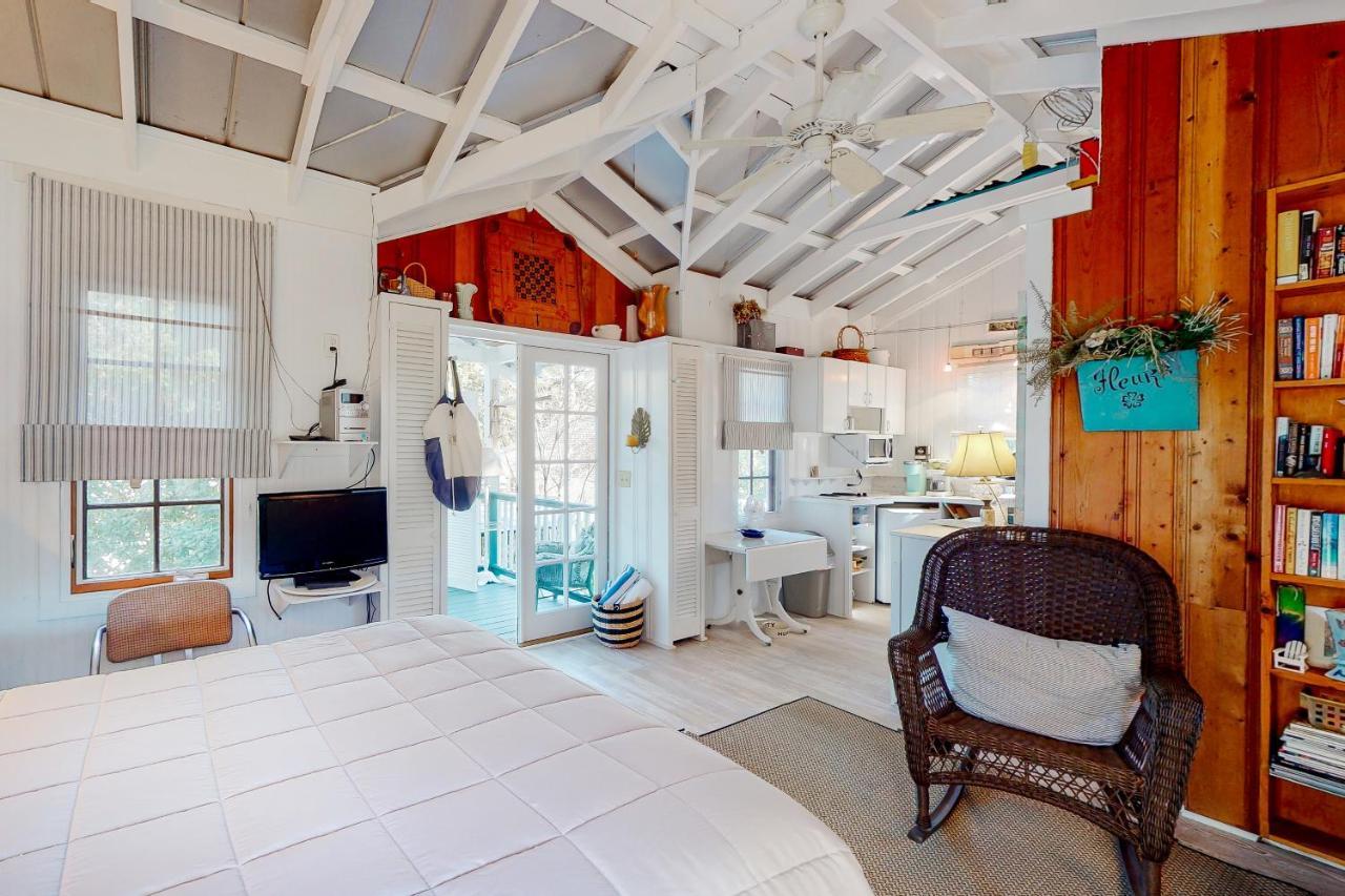 Baby Breezy Tree House Hotel Demere Park ภายนอก รูปภาพ