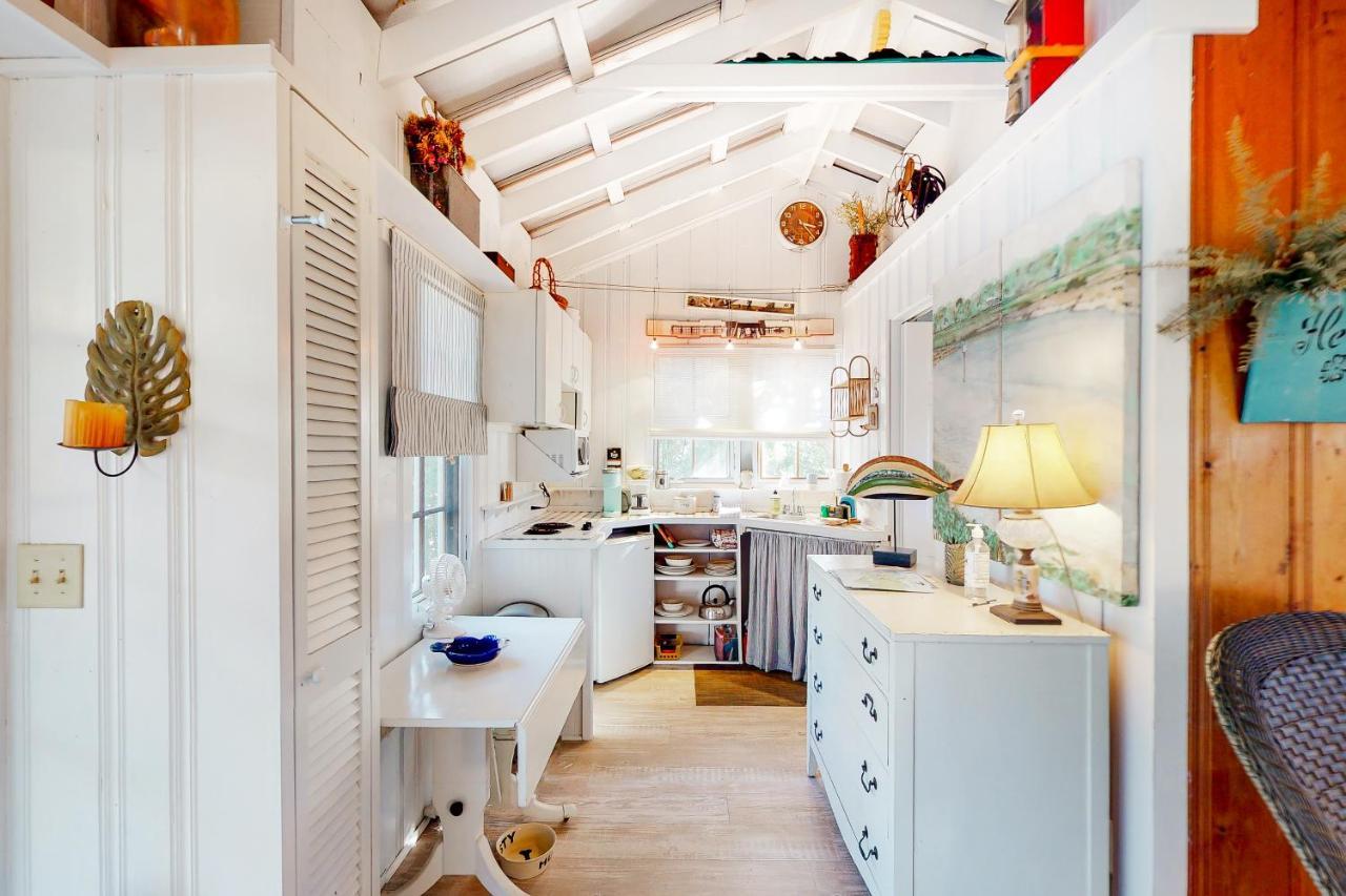Baby Breezy Tree House Hotel Demere Park ภายนอก รูปภาพ